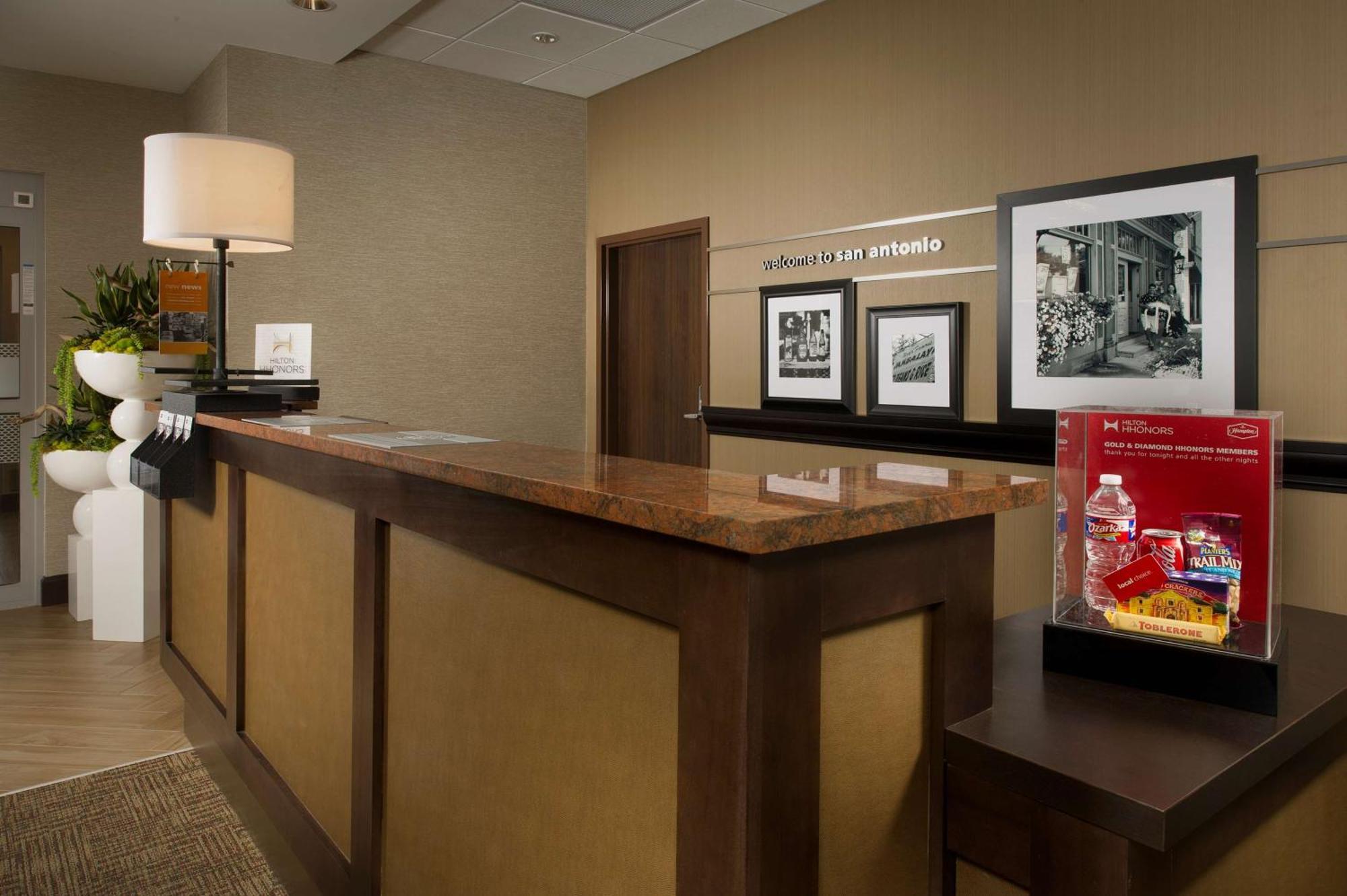 Hampton Inn & Suites San Antonio-Downtown/Market Square Kültér fotó